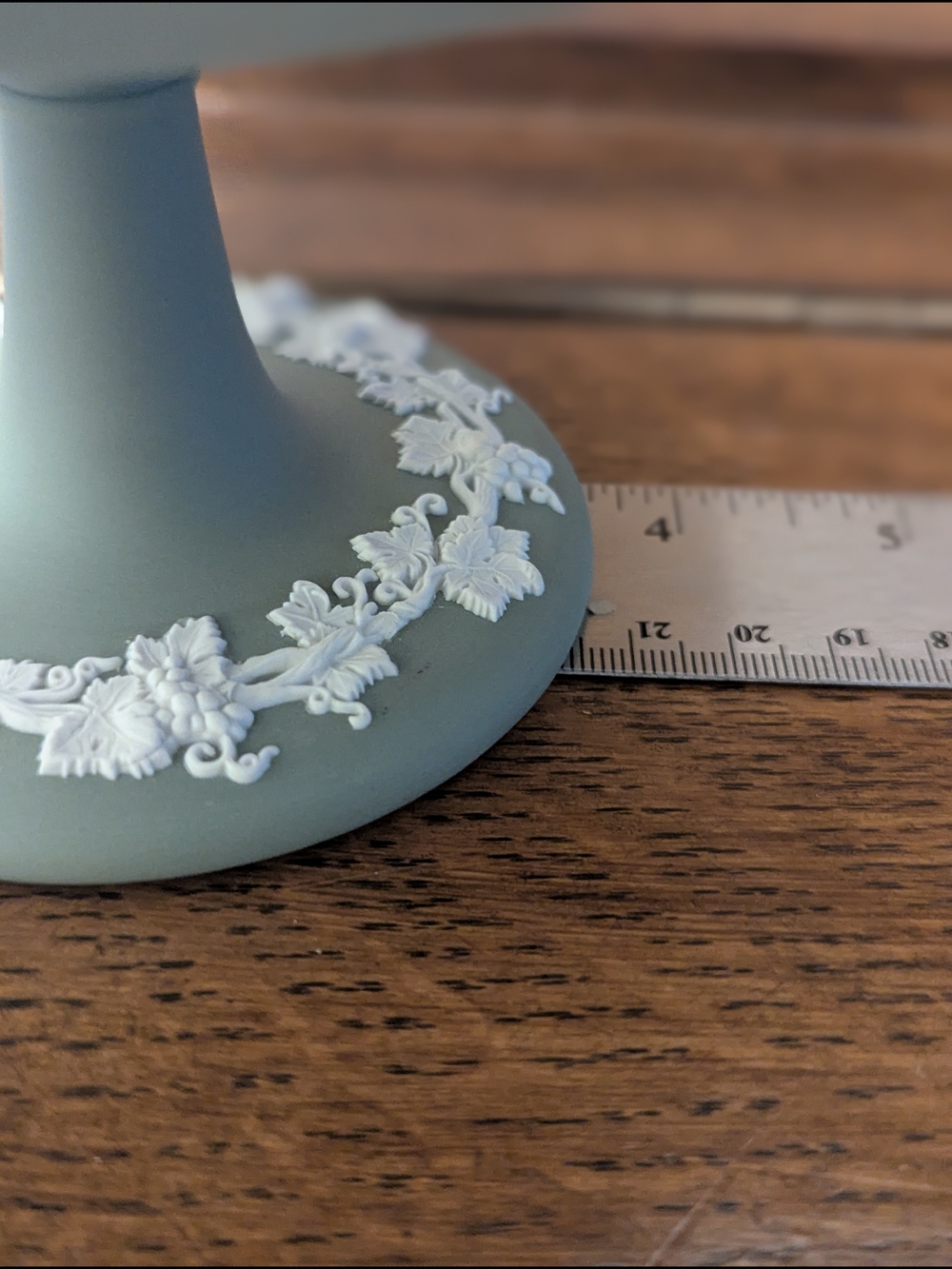 Wedgewood Jasperware Pedestal Compote with White Relief England - Picture 9 of 10